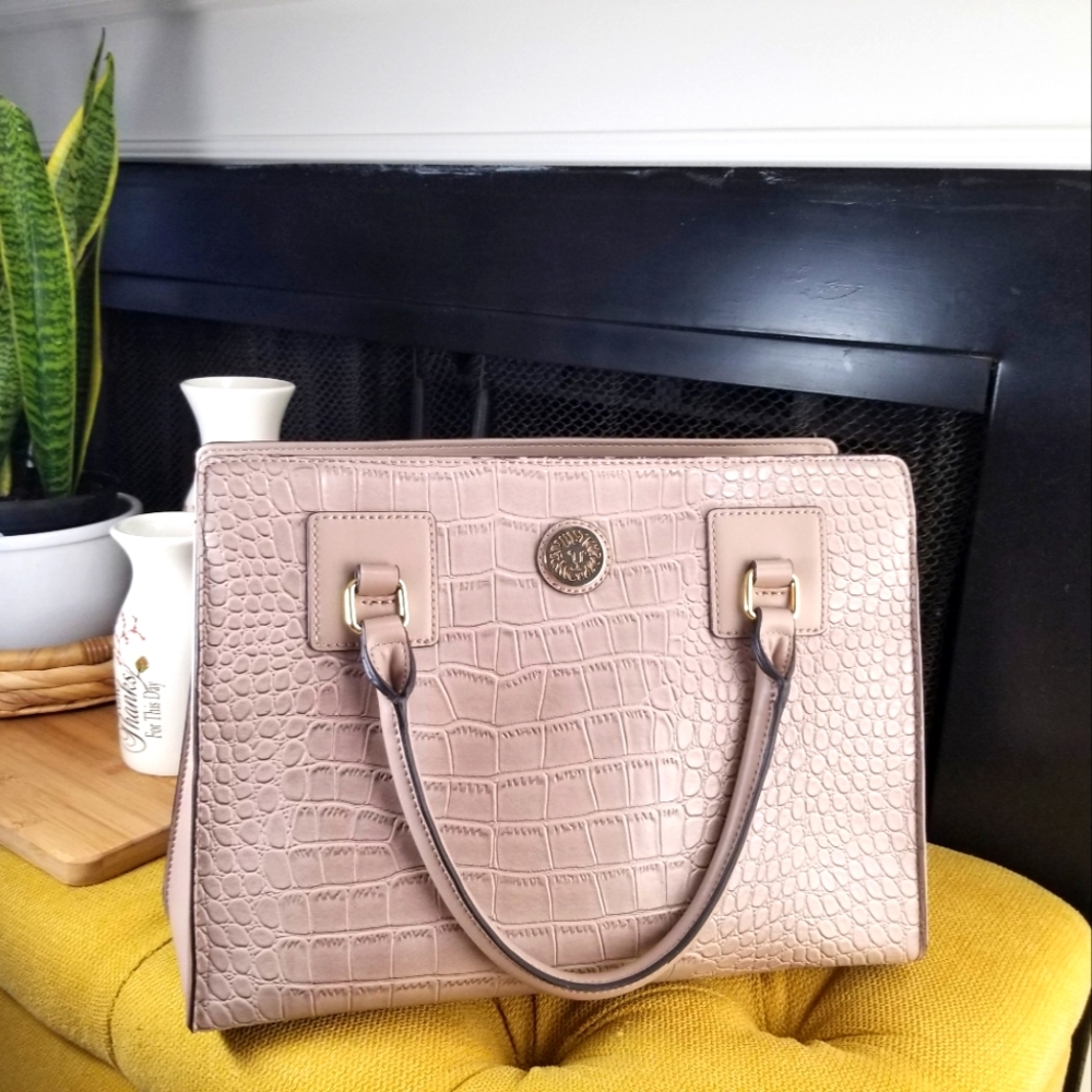 Hand bag